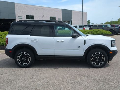 Used 2022 Ford Bronco Sport Outer Banks w/ Tech Package AWD/4WD image 9