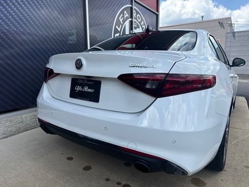 Used 2022 Alfa Romeo Giulia Ti AWD/4WD image 7