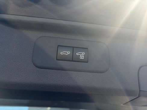 Used 2025 Toyota Grand Highlander FWD image 20