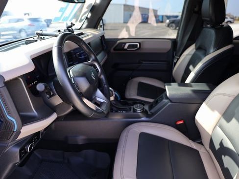 Used 2024 Ford Bronco Wildtrak image 10