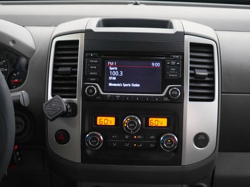 Used 2016 Nissan Frontier SV w/ SV Value Truck Package AWD/4WD image 15