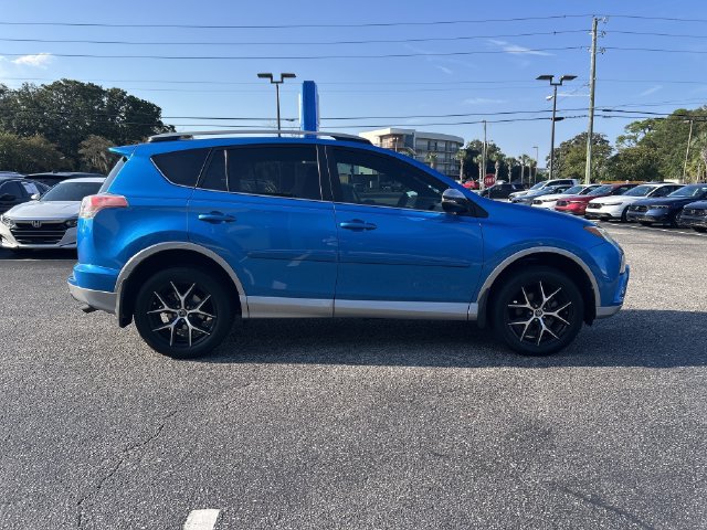 Used 2017 Toyota RAV4 SE FWD image 7