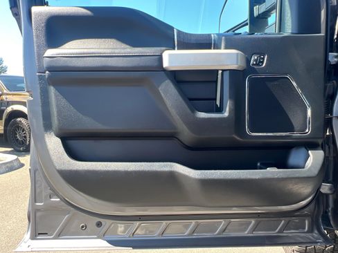 Used 2021 Ford F250 Lariat image 18