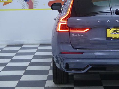 Used 2023 Volvo XC60 B5 Plus w/ Climate Package image 34