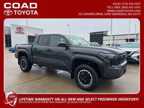 Certified 2025 Toyota Tacoma TRD Off-Road image 1