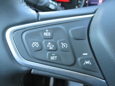 Used 2023 Chevrolet Equinox LT image 22