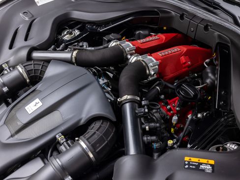 Used 2020 Ferrari Portofino RWD image 28