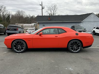 Used 2018 Dodge Challenger R/T w/ Blacktop Package