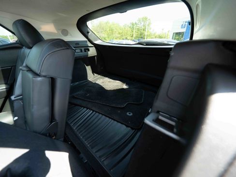 Used 2023 Buick Envision Avenir AWD/4WD image 24