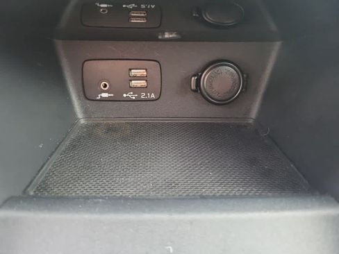 Used 2022 Subaru Forester Touring AWD/4WD image 17