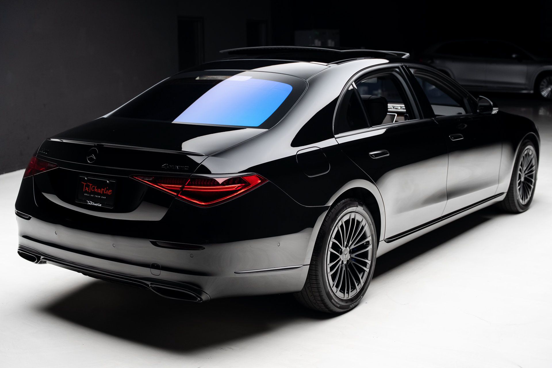 Used 2024 Mercedes-Benz S 580e 4MATIC Sedan w/ Warmth & Comfort Package image 34