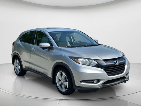 Used 2016 Honda HR-V EX image 2