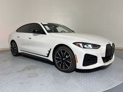 Used 2026 BMW i4 eDrive40 w/ M Sport Package RWD image 7