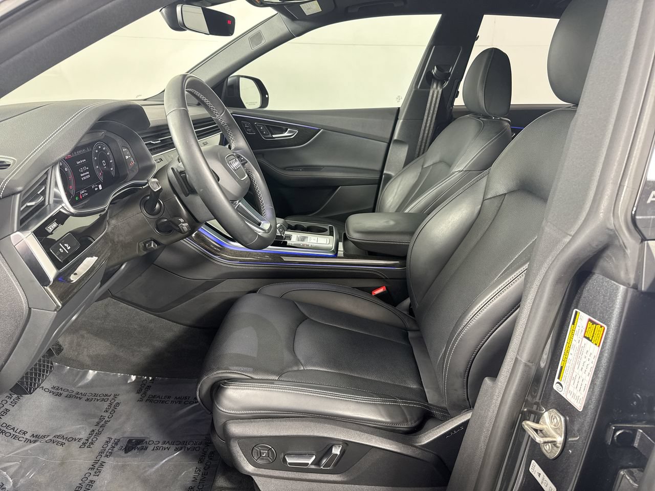 Used 2024 Audi Q8 Prestige w/ Prestige Package AWD/4WD image 26