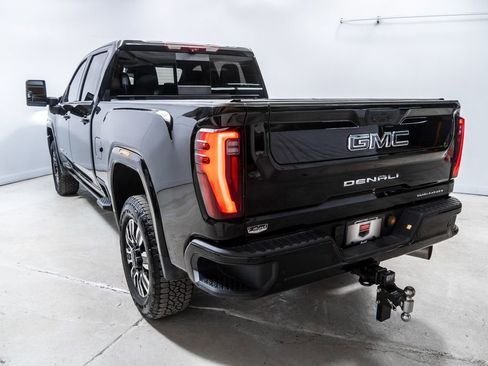 Used 2024 GMC Sierra 2500 Denali Ultimate w/ Max Trailering Package image 2
