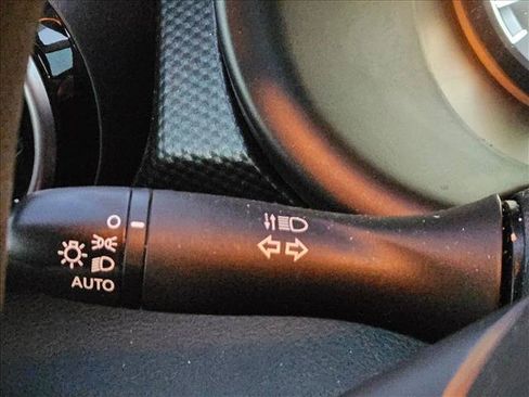 Used 2023 Nissan Kicks SV FWD image 21