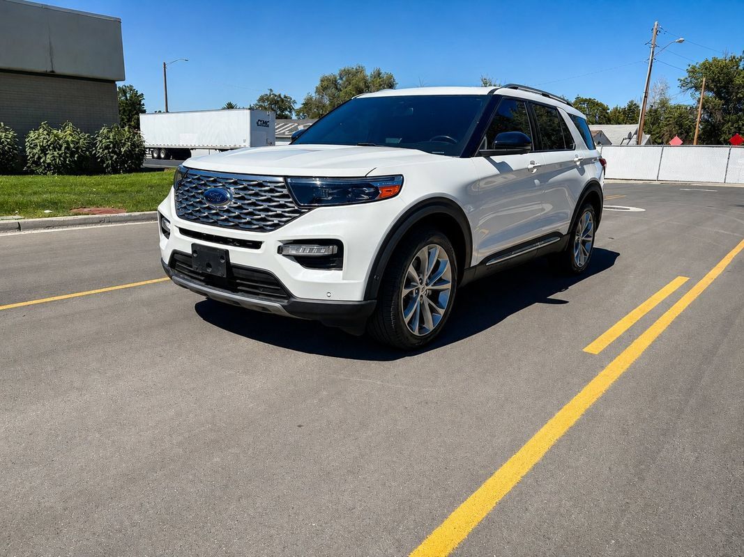 Used 2021 Ford Explorer Platinum w/ Equipment Group 601A AWD/4WD image 1