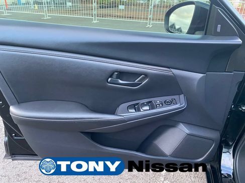 Used 2024 Nissan Sentra S FWD image 13