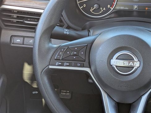 Used 2024 Nissan Altima 2.5 SV image 17