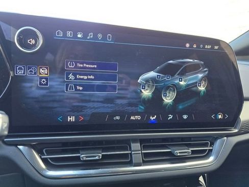 Used 2026 Chevrolet Equinox EV LT image 44