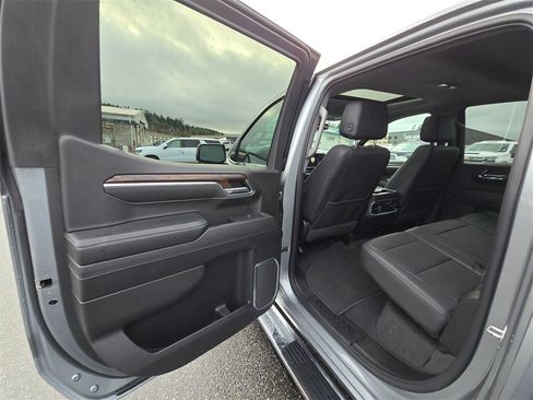 Used 2024 GMC Sierra 1500 SLT w/ SLT Premium Plus Package image 11