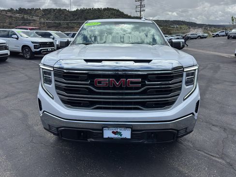 Used 2023 GMC Sierra 1500 SLT w/ SLT Convenience Package image 2