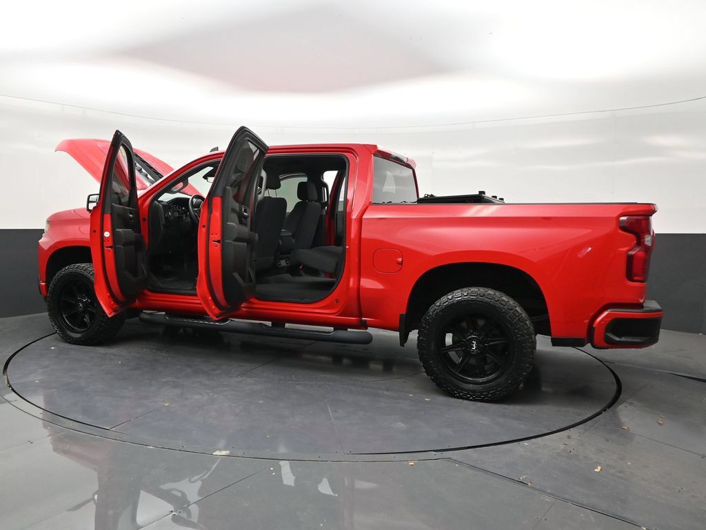 Used 2021 Chevrolet Silverado 1500 Custom w/ LPO, Blackout Package RWD image 31