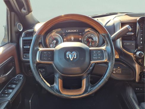 Used 2019 RAM 3500 Limited image 13