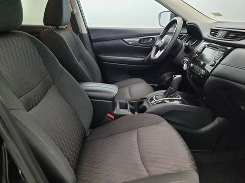 Used 2020 Nissan Rogue S image 21