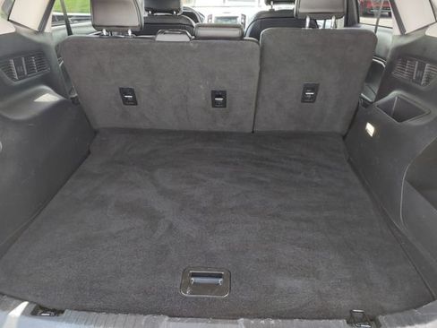 Used 2017 Ford Edge SEL w/ Equipment Group 201A FWD image 13