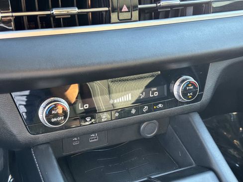 Used 2022 Mitsubishi Outlander ES image 21