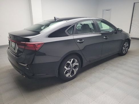 Used 2019 Kia Forte LXS FWD image 9