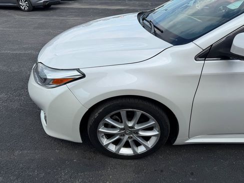 Used 2015 Toyota Avalon Limited FWD image 10