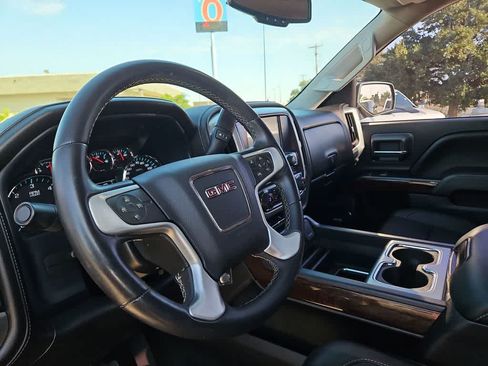 Used 2018 GMC Sierra 1500 SLT w/ Texas SLT Premium Package AWD/4WD image 10