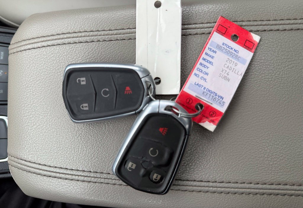 Used 2019 Cadillac XT4 Luxury w/ Cold Weather Package AWD/4WD image 42
