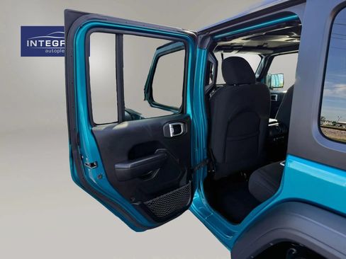 Used 2019 Jeep Wrangler Unlimited Sport S AWD/4WD image 26