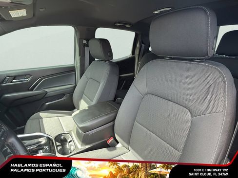 Used 2024 Chevrolet Colorado LT w/ LT Convenience Package RWD image 15