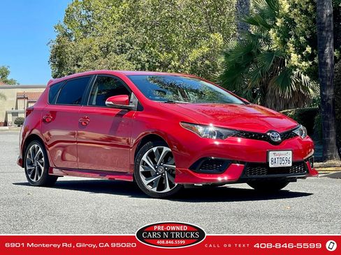 Used 2018 Toyota Corolla iM w/ All-Weather Mat Package FWD image 11