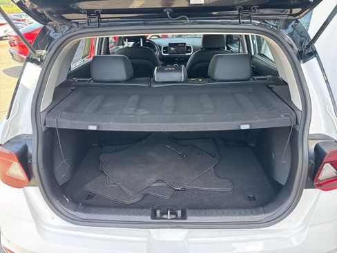 Used 2023 Hyundai Venue Limited FWD image 24