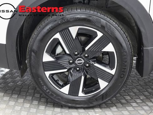 Used 2025 Nissan Kicks SV image 30