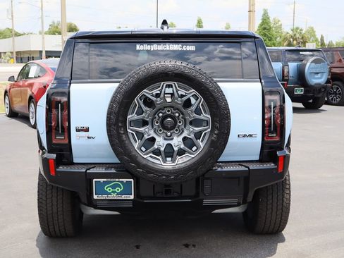 Certified 2025 GMC Hummer EV 3X AWD/4WD image 8