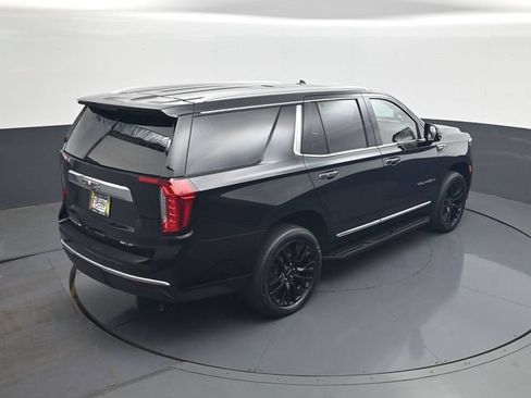 Used 2024 GMC Yukon SLT w/ SLT Luxury Package AWD/4WD image 18