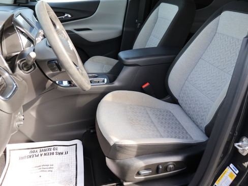 Used 2022 Chevrolet Equinox LS w/ LS Convenience Package image 40