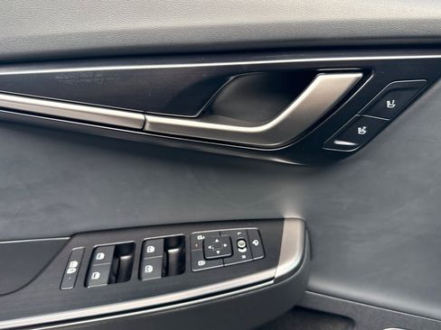 Used 2025 Kia EV6 Wind image 10