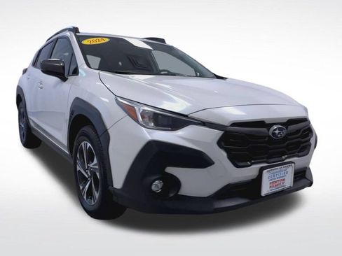 Used 2024 Subaru Crosstrek 2.0i Premium AWD/4WD image 2