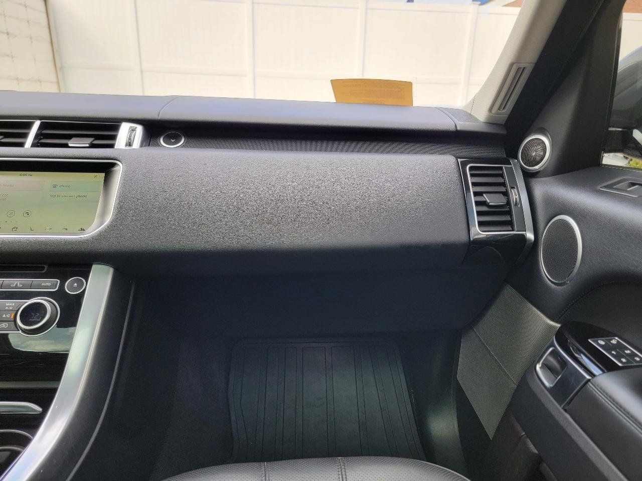 Used 2017 Land Rover Range Rover Sport HSE AWD/4WD image 24
