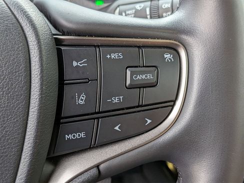 Used 2023 Lexus UX 250h FWD w/ Premium Package image 19