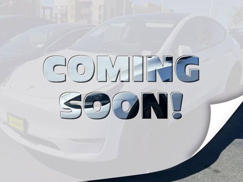 Used 2024 Tesla Model Y Long Range image 1