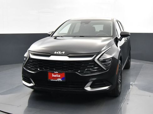 Used 2025 Kia Sportage LX image 6