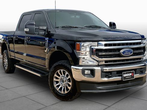 Used 2022 Ford F250 Lariat w/ Lariat Value Package AWD/4WD image 3